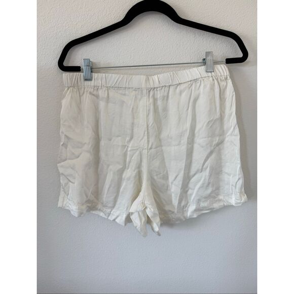 EUC J.Crew Women’s Soft Shine Satin Boxer Cream, size: M - Picture 4 of 6